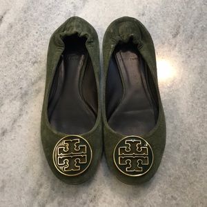 Tory Burch Reva (Split Suede-enamel)